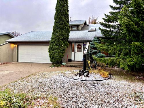 2607 47 Avenue, Lloydminster, SK, S9V1J3 | Card Image