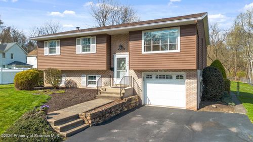 546 Leggett St, Scranton, PA, 18508-1678 | Card Image