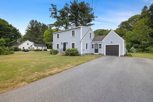 15 Walker St, Westborough, MA, 01581-1731 | Card Image
