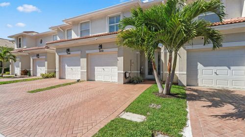 6058 Seminole Gardens Cir, Riviera Beach, FL, 33418-6581 | Card Image