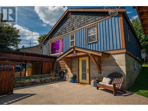 1954 Thompson Ave, Rossland, BC, V0G1Y0 | Card Image