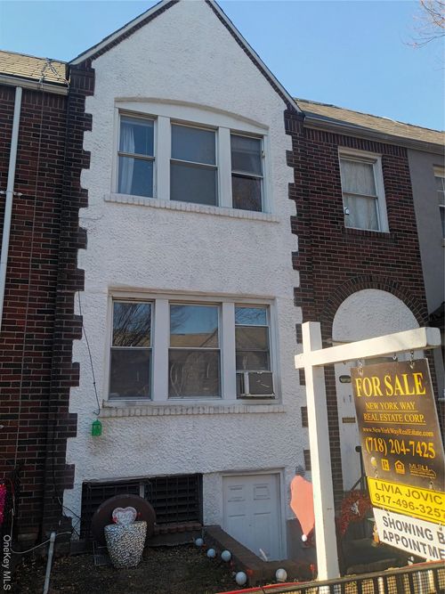 32 54th St, Woodside, NY, 11377-1928 | Card Image