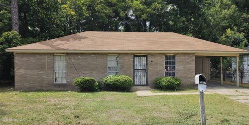 428 Saint John St, Greenville, MS, 38701-3154 | Card Image