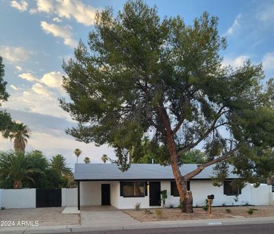 4334 E Grovers Avenue, House other with 3 bedrooms, 2 bathrooms and null parking in Phoenix AZ | Image 2