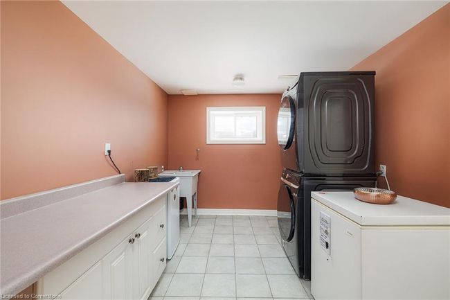 79 Ann St, House other with 4 bedrooms, 2 bathrooms and 5 parking in Dundas ON | Image 23