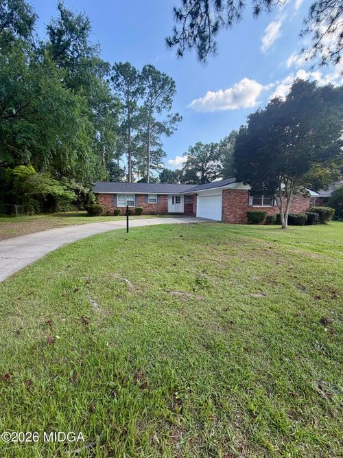1100 Pineneedle Dr, Perry, GA, 31069-2229 | Card Image