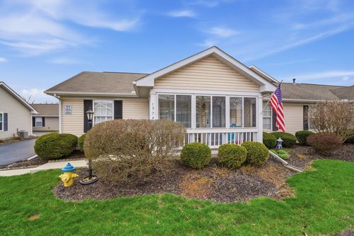 1324 Hillview Cir W, Newark, OH, 43055-7146 | Card Image
