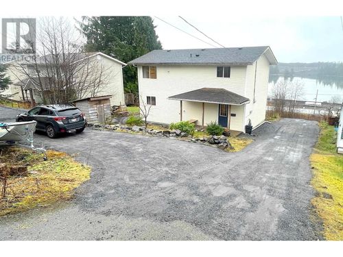 828 Oceanview Dr, Port Edward, BC, V0V1G0 | Card Image