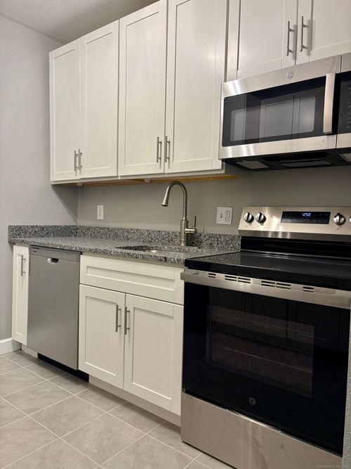 apt-c4-304 Pine Rock Ave, Hamden, CT, 06514-4835 | Card Image