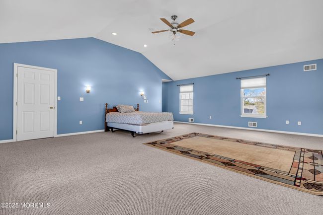 who needs a bedroom bigger than this | Image 27
