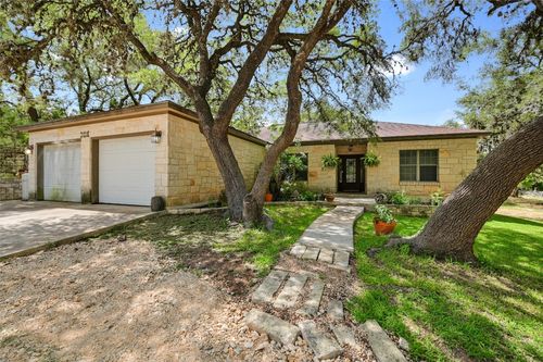 106 Masonic Lodge Rd, Wimberley, TX, 78676-5445 | Card Image