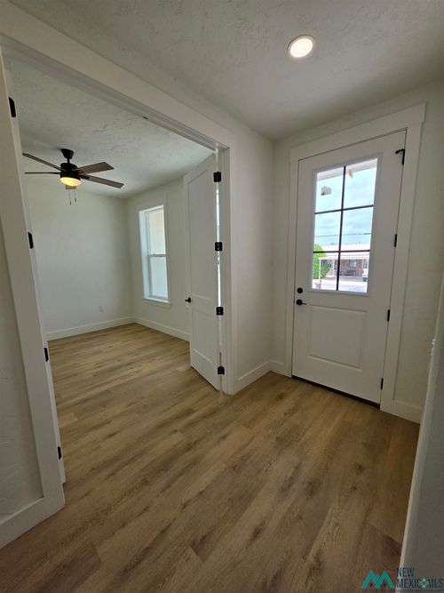313 W Minnesota St, Jal, NM, 88252 | Card Image
