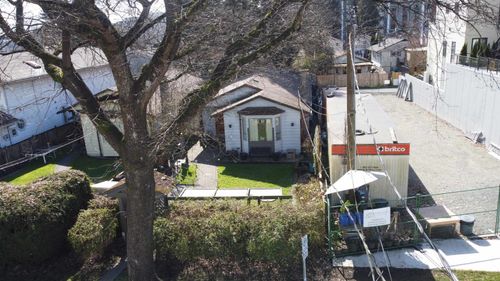 1551 Rupert St, North Vancouver, BC, V7J1G3 | Card Image