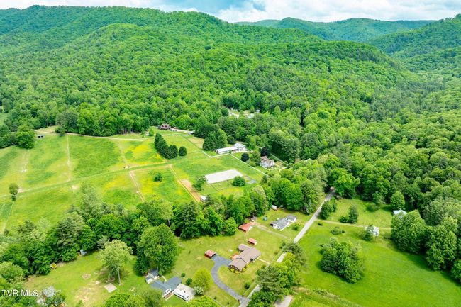 1867 Gentry Creek Rd, House other with 3 bedrooms, 2 bathrooms and null parking in Laurel Bloomery TN | Image 45
