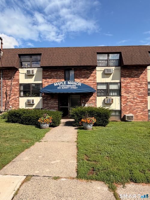 105-265 Burritt St, New Britain, CT, 06053-4028 | Card Image