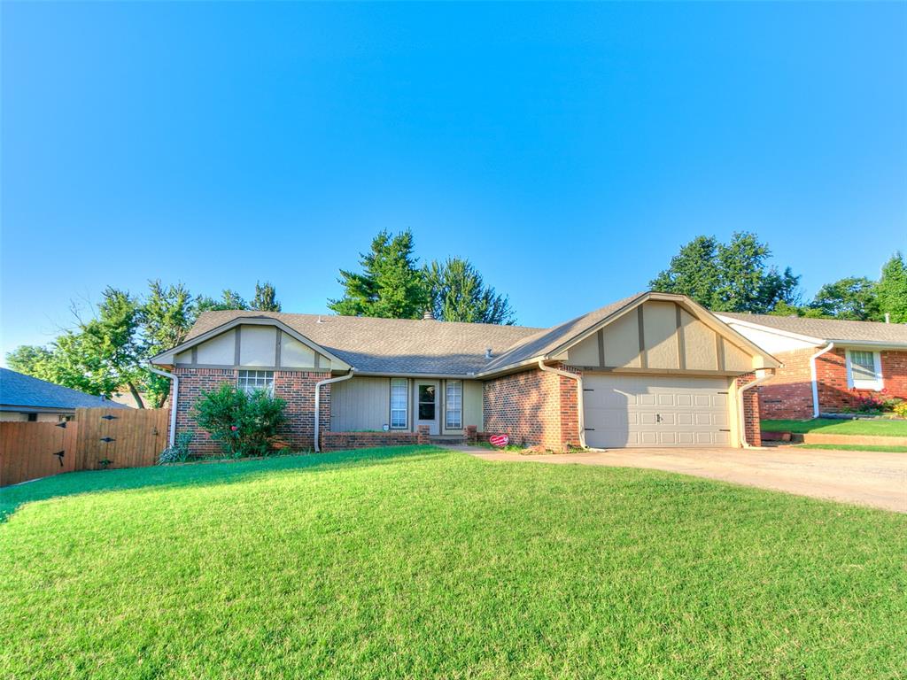 Brett Dr, Edmond, OK 73013