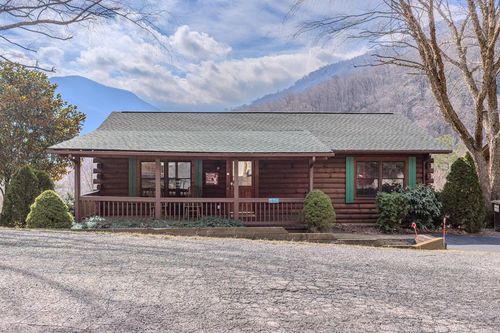 66 Elm, None, NC, 28751 | Card Image