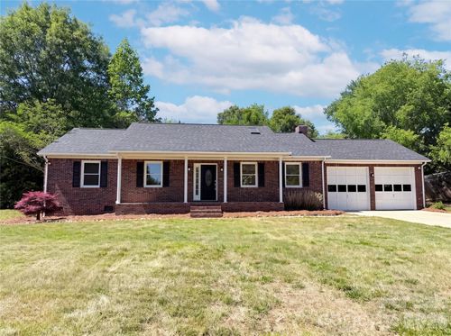 4395 Meadow Ln, Lincolnton, NC, 28092-7670 | Card Image