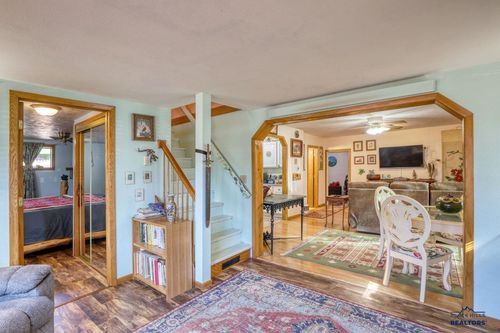 2326 Wilson Ave, Hot Springs, SD, 57747-1132 | Card Image