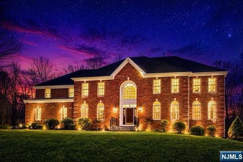 5 Sherwood Ct, Randolph, NJ, 07869-2624 | Card Image