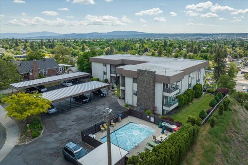 935 W Glass Ave, Spokane, WA, 99205-2884 | Card Image