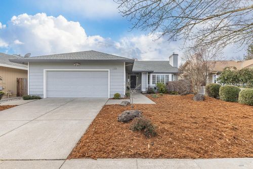 2009 Waltzer Rd, Santa Rosa, CA, 95403-1827 | Card Image