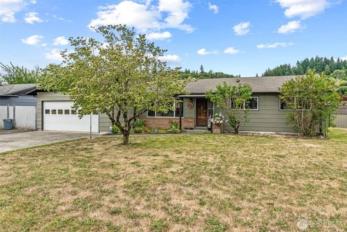 211 Ventura Dr, Kelso, WA, 98626-1941 | Card Image