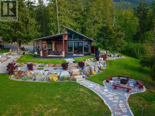 179 Kootenay Lake Rd, House other with 2 bedrooms, 2 bathrooms and 12 parking in Procter BC | Image 81