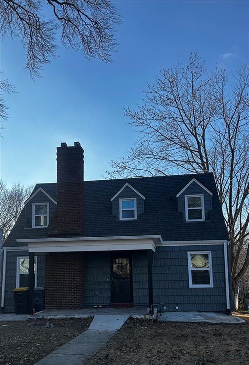 6340 College Ave, Kansas City, MO, 64132-1208 | Card Image