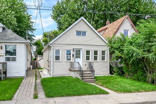 29 Mckinstry St, Hamilton, ON, L8L6C2 | Card Image
