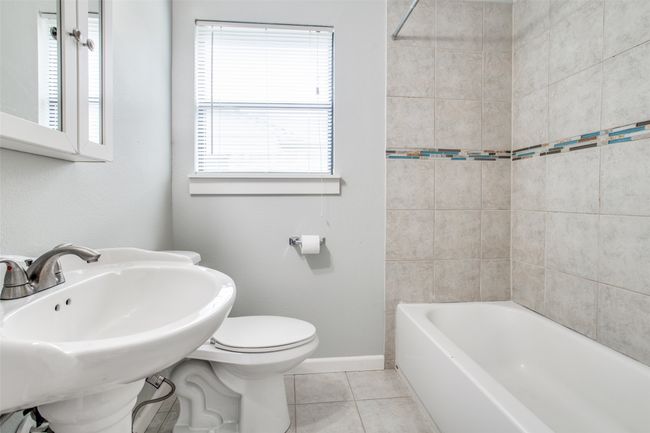 Hall bathroom that is nicely updated. | Image 9