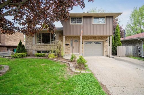 6146 Monterey Ave, Niagara Falls, ON, L2H2A4 | Card Image