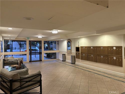 5310 Zelzah Ave, Encino, CA, 91316-2212 | Card Image