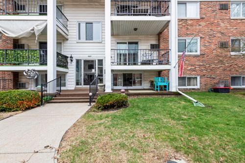 205e-806 W Michigan Avenue, Jackson, MI, 49202 | Card Image
