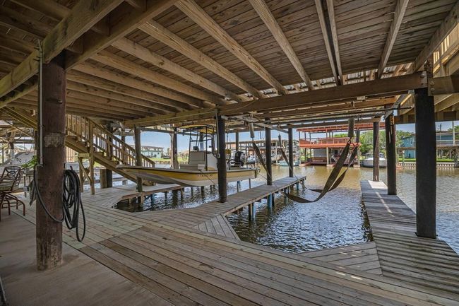 518 Marine Way, House other with 2 bedrooms, 2 bathrooms and 1 parking in Freeport TX | Image 9