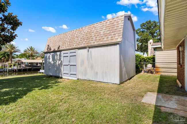 3332 Laurel Dr, House other with 3 bedrooms, 2 bathrooms and 4 parking in Gulf Breeze FL | Image 22