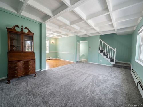 33b-147-28 Charter Road, New York, NY, 11435 | Card Image