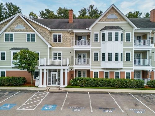 unit-110c-180 Chickering Rd, North Andover, MA, 01845-4549 | Card Image
