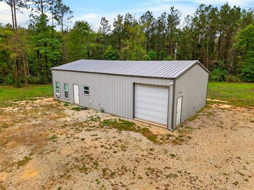 705 Pine Grove Rd, Picayune, MS, 39466-9097 | Card Image