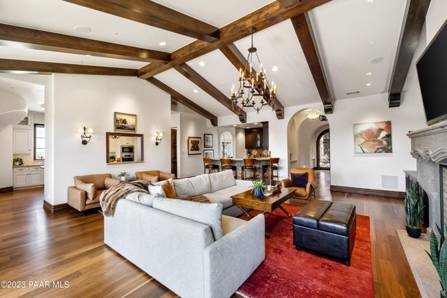 Living Room | Image 44