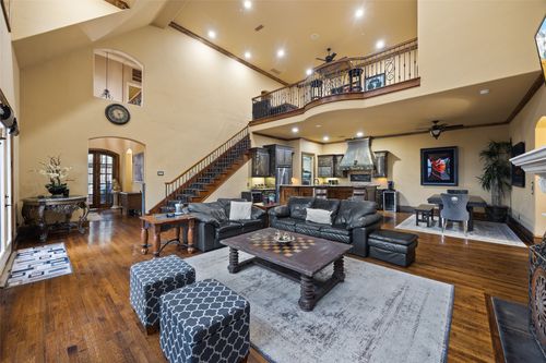 5904 Tewkesbury Way, Dallas, TX, 75252-4213 | Card Image