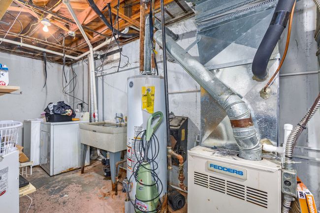 Laundry Room, Furnace, Water Tank, Washer/Dryer | Image 21