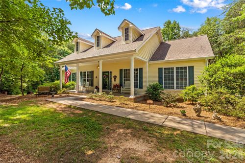 1629 Parkside Dr, Catawba, NC, 28609-9055 | Card Image