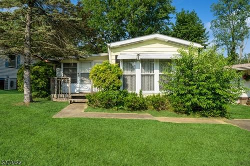 apt-34-195 W Main St, Chester, NJ, 07930-2455 | Card Image