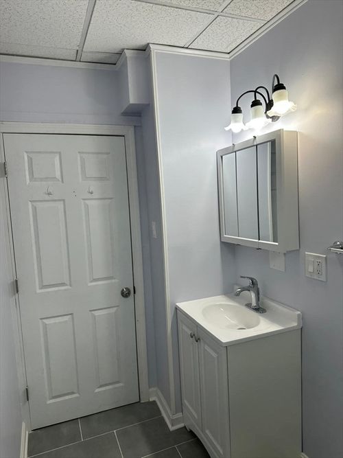 apt-1-100 Day St, Fitchburg, MA, 01420-4373 | Card Image