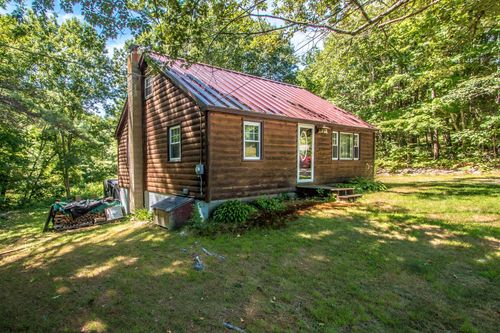 471 Wentworth Rd, Brookfield, NH, 03872-7118 | Card Image