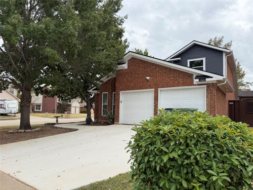 1362 Chinaberry Drive, Lewisville, TX, 75077 | Card Image