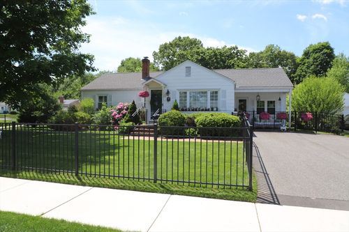24 Circle Dr, West Springfield, MA, 01089-1725 | Card Image