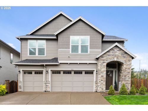 8011 Sw Greenhouse Ln, Portland, OR, 97225-3871 | Card Image