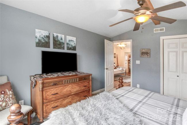 607 - 135 Toxaway Views Dr, Condo with 1 bedrooms, 2 bathrooms and null parking in Lake Toxaway NC | Image 20